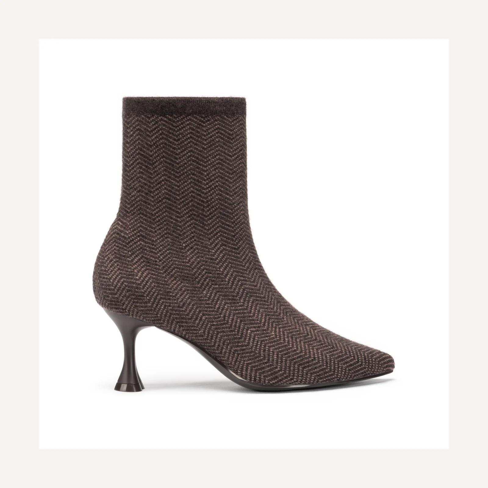 Sock-style boots · 9A57-9